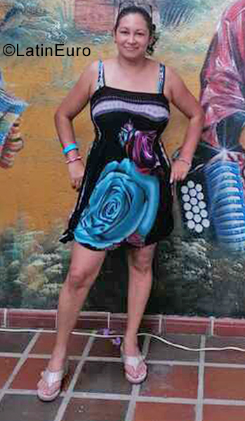 Date this beautiful Colombia girl NEYLA from Madrid CO31087