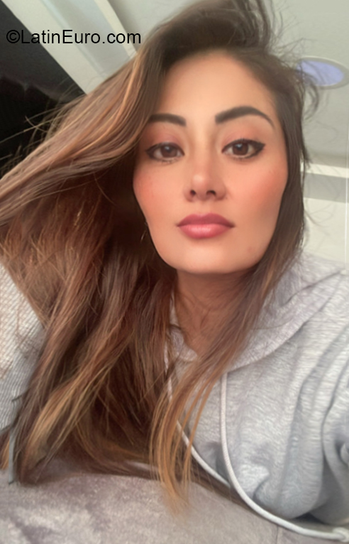 Date this exotic Ecuador girl Sofia from Ambato EC877