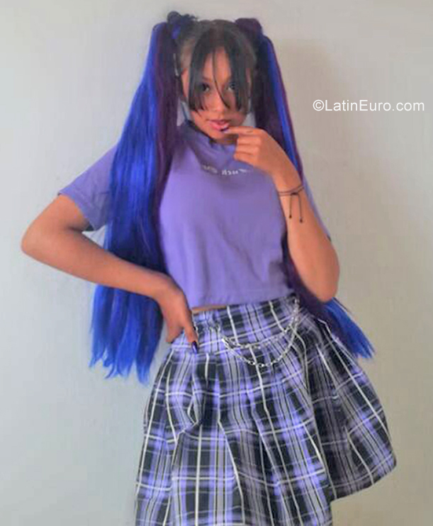 Date this hard body Colombia girl Catalina from Bogota CO31202