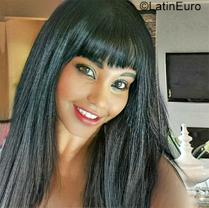 Date this funny Brazil girl Sweet from Rio De Janeiro BR11598