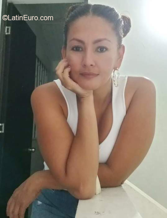 Date this fun Colombia girl DIANA from Bogota CO31230