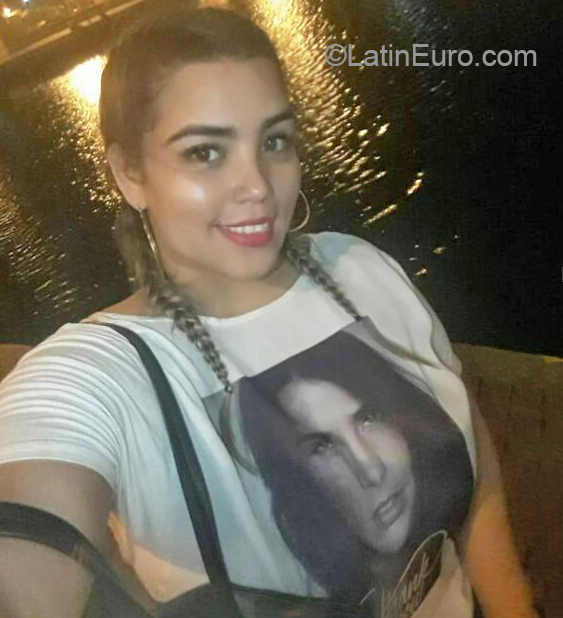 Date this nice looking Colombia girl Sofia from Cali CO31313