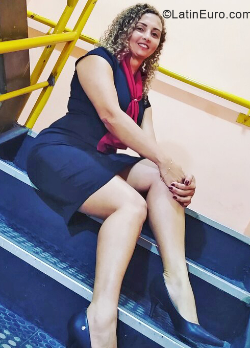Date this voluptuous Brazil girl Marcela from Manaus BR11848