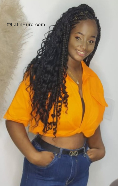 Date this cute Colombia girl Lisa from Cali CO31336