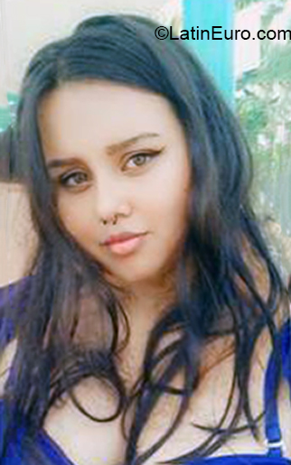 Date this delightful Colombia girl Liseth from Neiva CO31357