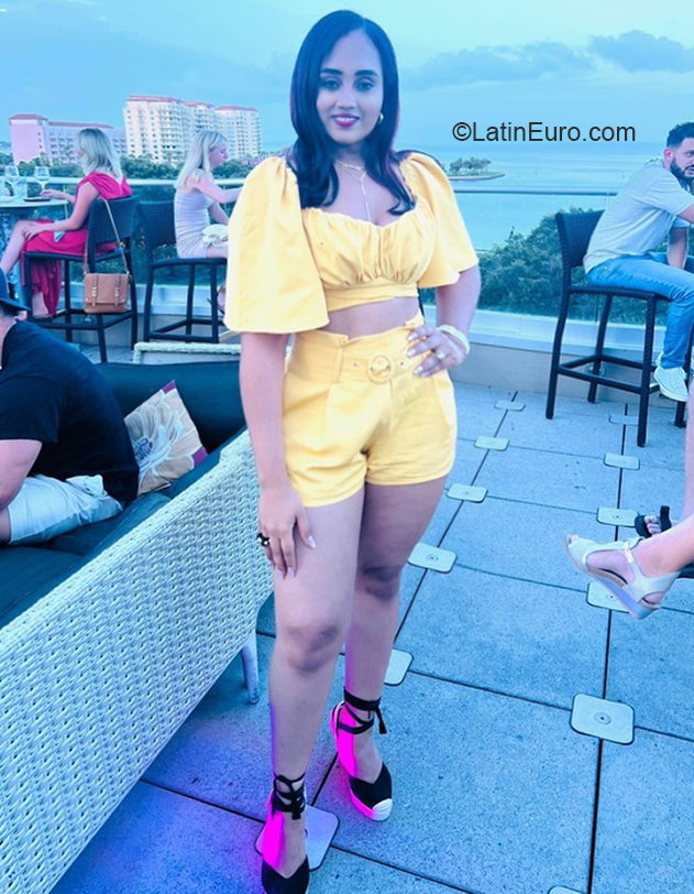 Date this beautiful Dominican Republic girl Charimal from Santiago DO40594