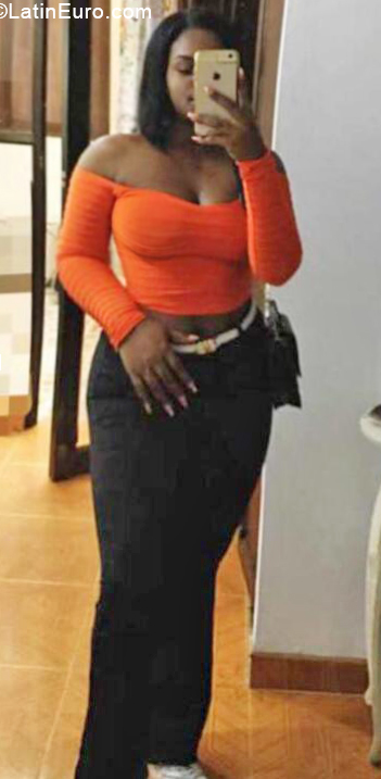 Date this exotic Colombia girl Eliana from Pereira CO31466