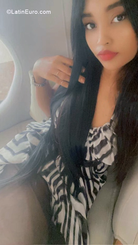 Date this young Dominican Republic girl Moniestef from Santo Domingo DO40644