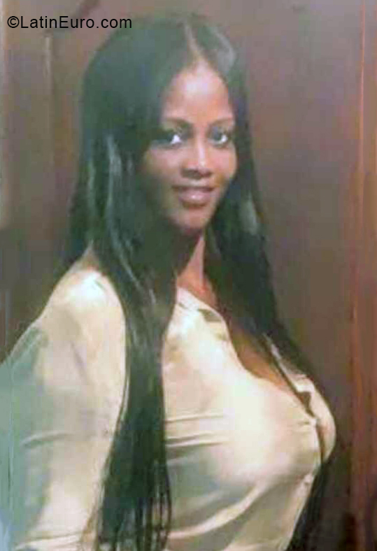 Date this tall Dominican Republic girl Miguelina from San Pedro De Macoris DO40646