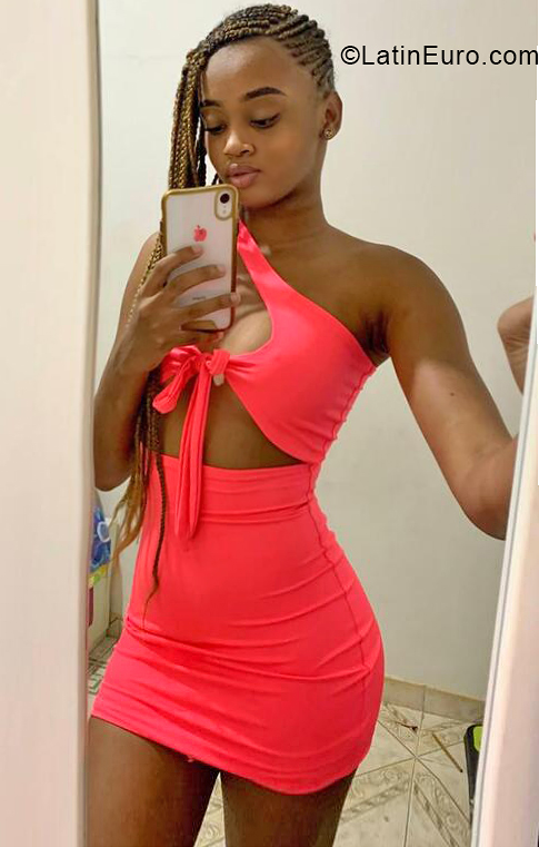 Date this tall Colombia girl Valentina from Cali CO33805