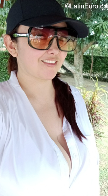 Date this sensual Colombia girl Leidy from Medellin CO31525