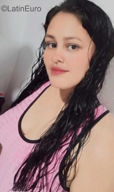 Date this passionate Venezuela girl Lucia from Maracaibo VE4175