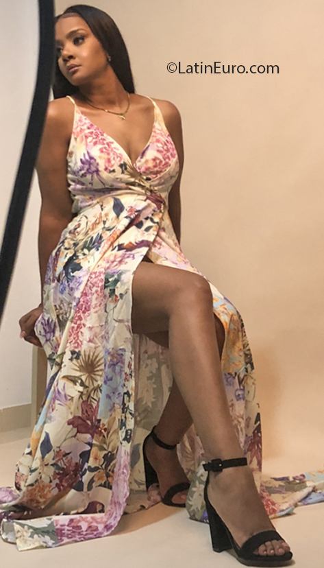 Date this passionate Dominican Republic girl Cristabel from Puerto Plata DO40741