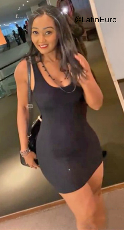 Date this hot Portugal girl Nilcea from Castelo Branco PT103