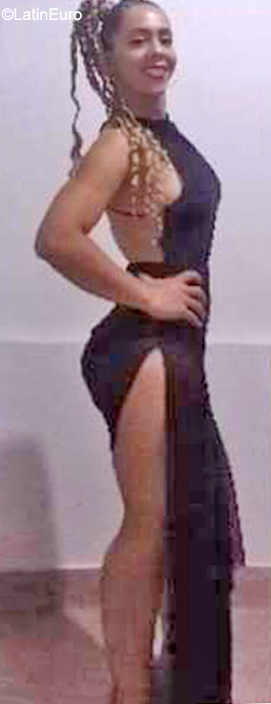 Date this sultry Colombia girl Jaqueline from Bogota CO31790