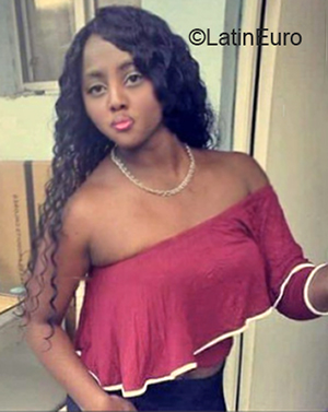Date this gorgeous Colombia girl Marcela from Cali CO31869