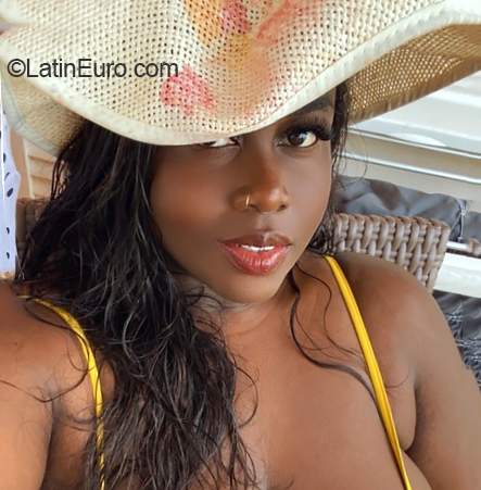 Date this attractive Colombia girl Danna from Cali CO31908