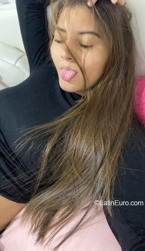 Date this sultry Colombia girl Catalina from Cali CO31964