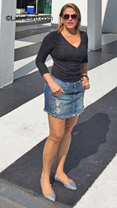 Date this funny Brazil girl Sandra from Sao Paulo BR12118