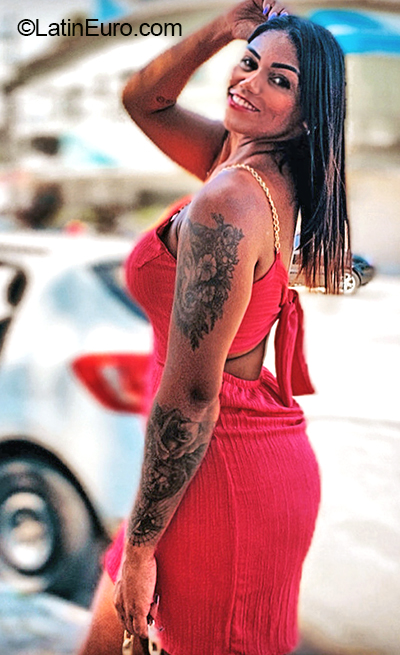 Date this good-looking Brazil girl Ldia from Rio De Janeiro BR12119