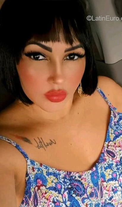 Date this foxy Brazil girl Joyce from Peixoto De Azevedo BR12139