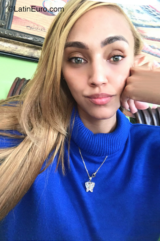 Date this cute Dominican Republic girl Marleny from San Francisco De Macoris DO41140