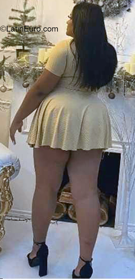 Date this charming Dominican Republic girl Berenice from Santo Domingo DO45313