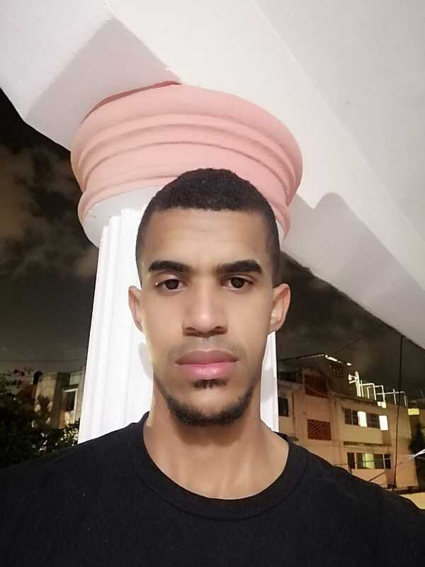 Date this lovely United States man Joan from New York US22618