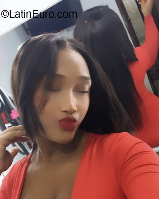Date this tall Dominican Republic girl Yhoanna from La Romana DO47209
