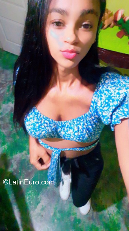 Date this young Dominican Republic girl Katherine from San Francisco de Macorís DO47493
