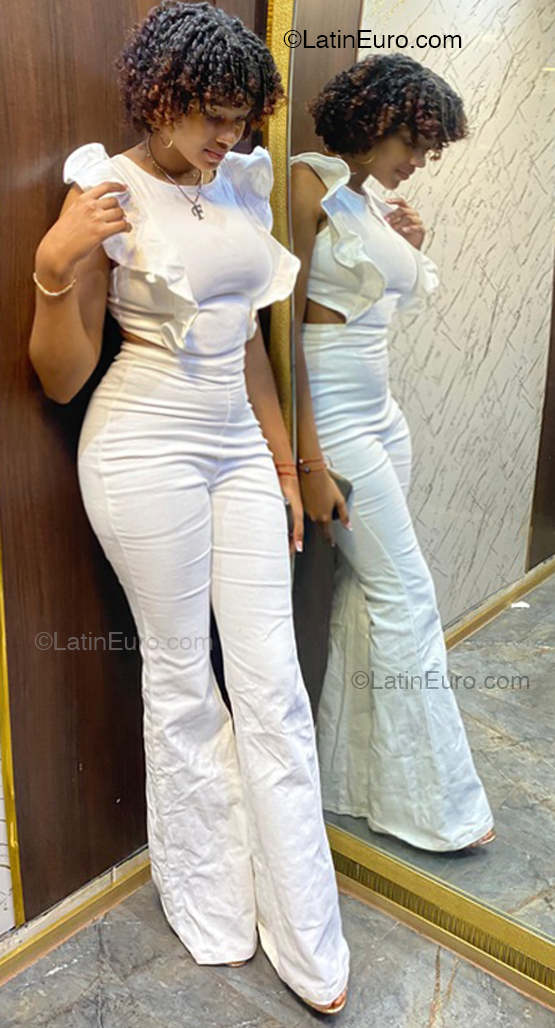 Date this beautiful Dominican Republic girl Fray from San Pedro De Macorís DO52783