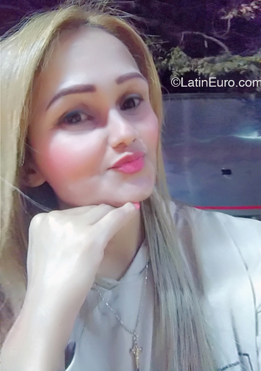 Date this sultry Colombia girl Kendall from Bogota CO33028