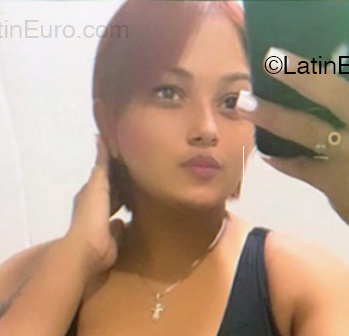 Date this sensual Dominican Republic girl Nurys from Santiago DO53867