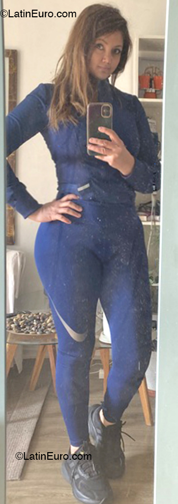 Date this tall Chile girl Isabel from Santiago CL432