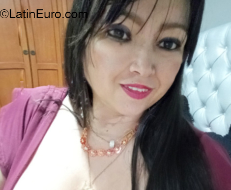 Date this lovely Colombia girl Sandra from Manizales CO33172