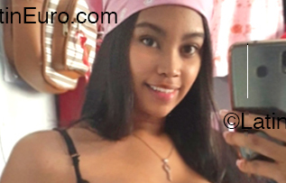 Date this gorgeous Colombia girl Dere from Bogota CO33193