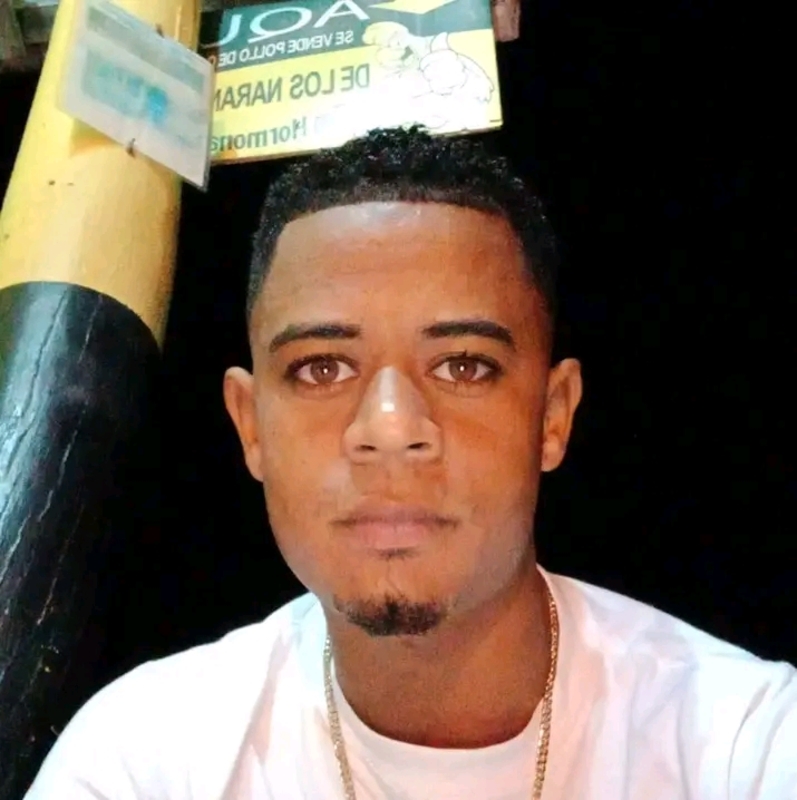 Date this fun Dominican Republic man Rony from Santiago DO54183