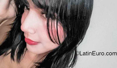 Date this good-looking Peru girl Lizcandy from Iquitos PE2134