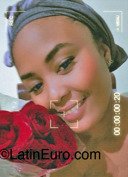 Date this stunning Dominican Republic girl Estefany from Santo Domingo DO54570