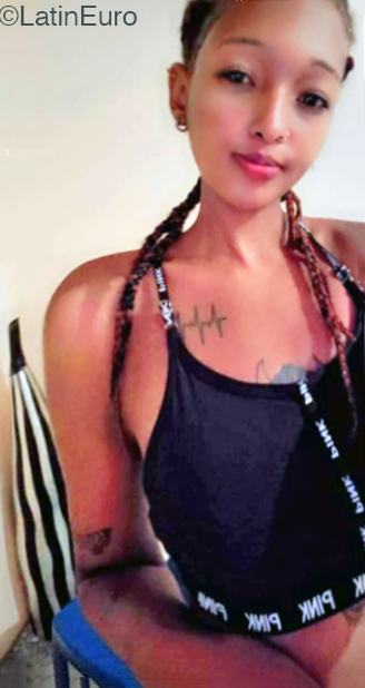 Date this charming Dominican Republic girl Katerin from Santo Domingo DO54923