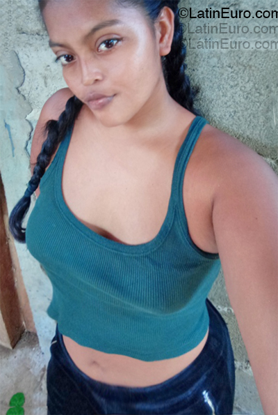 Date this gorgeous Panama girl Keysi from Panama PA1415