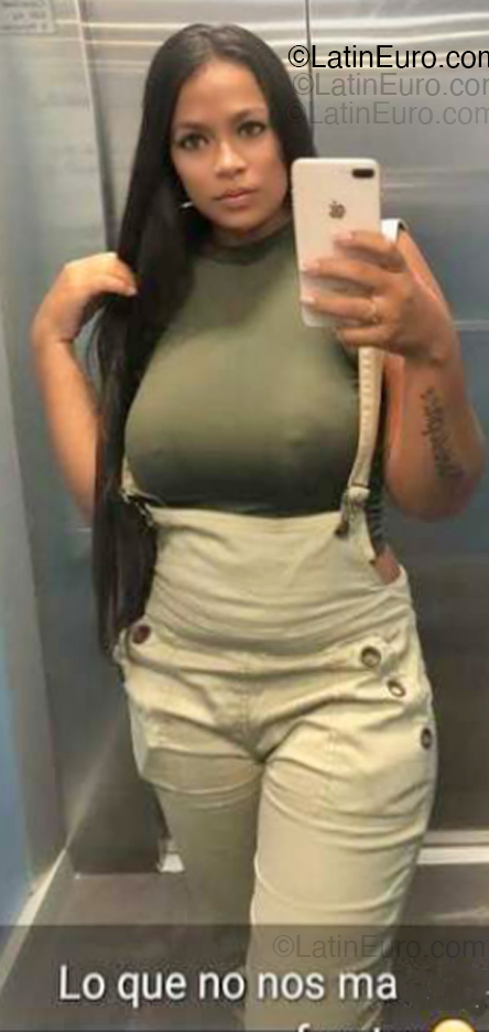 Date this sensual Brazil girl Maryuri from Sao paulo BR12359