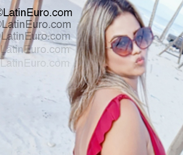 Date this beautiful Venezuela girl Katherin from Valencia VE5310