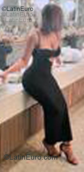 Date this good-looking Dominican Republic girl Lisbeth from Santo Domingo DO55367