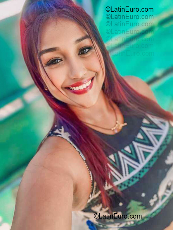 Date this young Venezuela girl Ana from Maracaibo VE5372