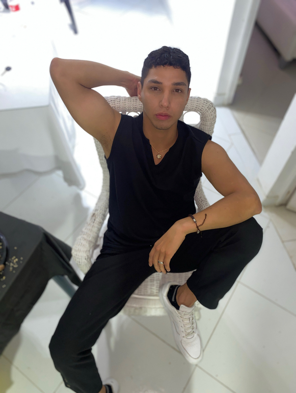 Date this gorgeous United Kingdom man Juan from London GB1068