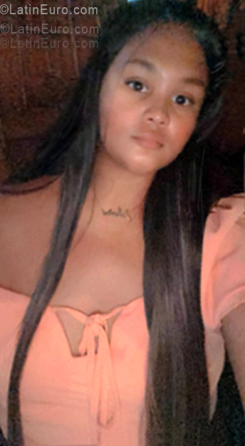 Date this sultry Dominican Republic girl Katerina from Puerto Plata DO55563