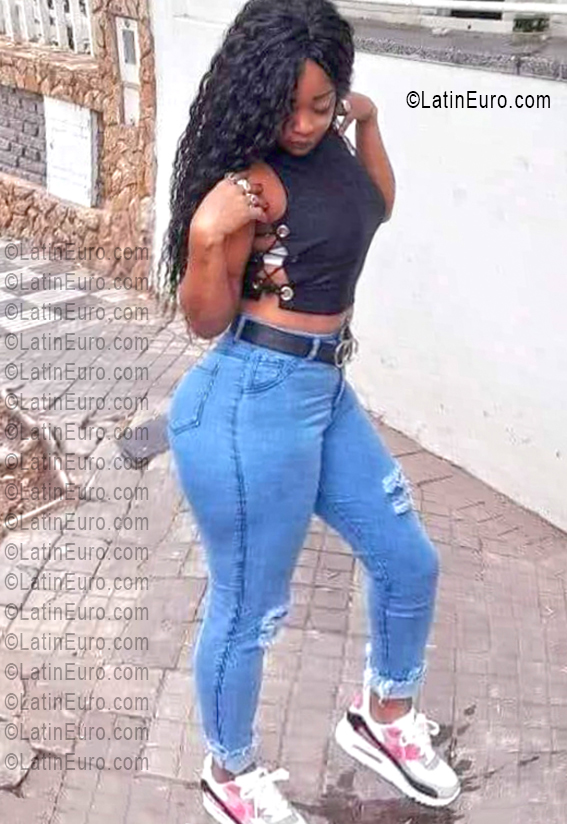 Date this gorgeous Dominican Republic girl Veronica from Villa Rivas DO55600