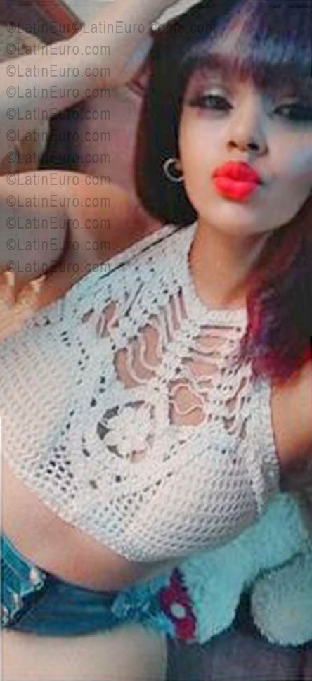 Date this attractive Dominican Republic girl Yudeny from Puerto Plata DO55827