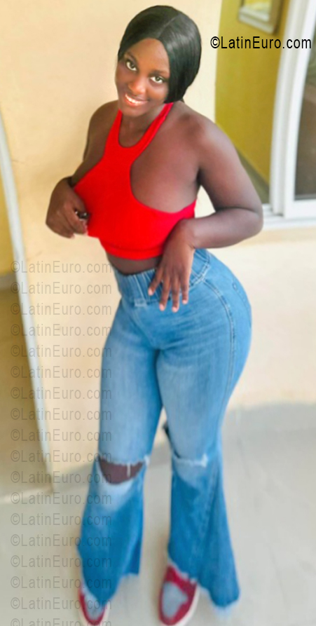 Date this lovely Dominican Republic girl Marian from Santo Domingo DO55882